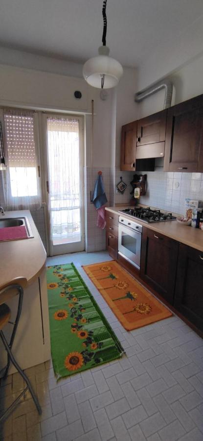 Sweet Home In Ostia Luaran gambar